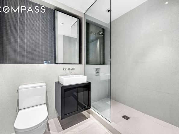 300 East 23rd Street 7A, New York NY 10010