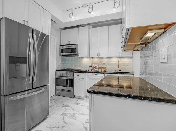 235 East 22nd Street 2T, New York NY 10010