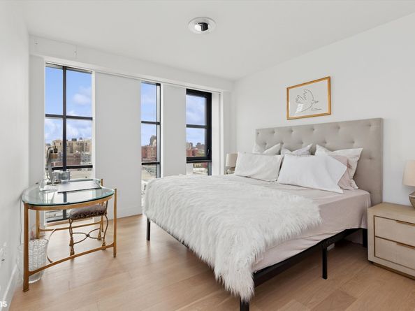 11 Hancock Place PH206, New York NY 10027