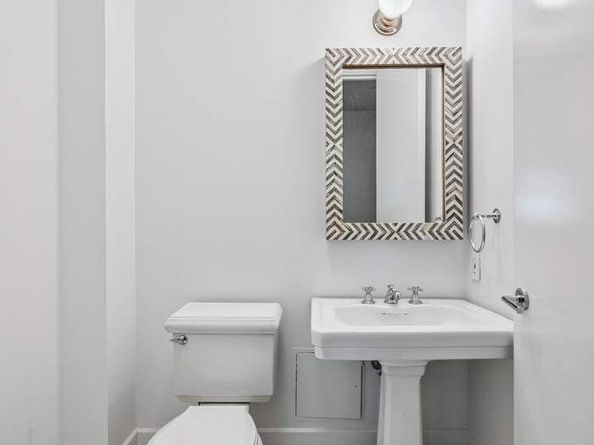 1 Main Street 2J, Brooklyn NY 11201