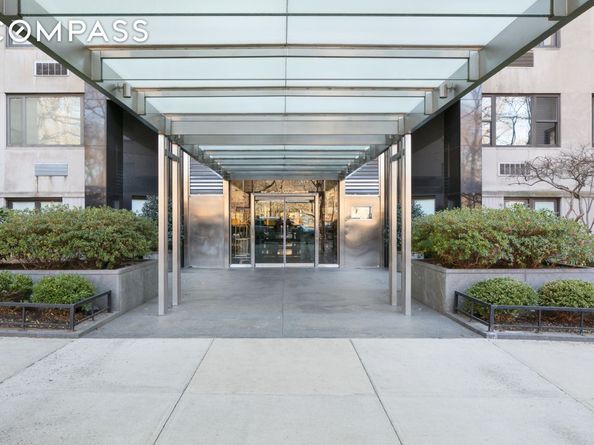 860 5th Avenue 5L, New York NY 10065