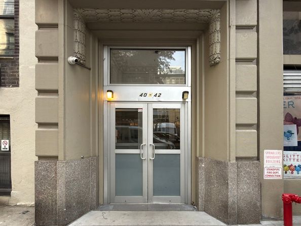 40 West 17th Street 12A, New York NY 10011