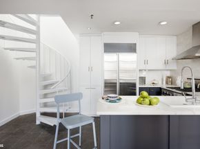 40 West 17th Street 12A, New York NY 10011