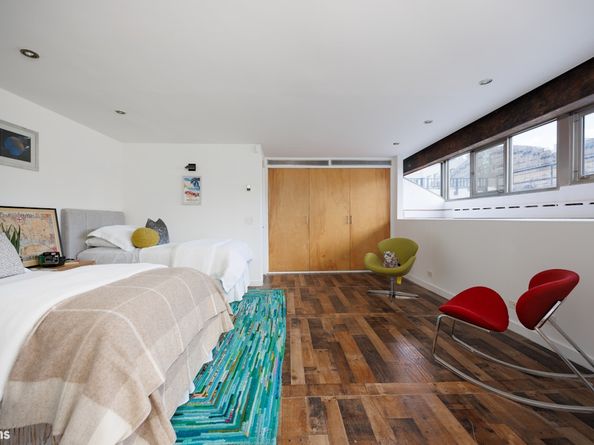 40 West 17th Street 12A, New York NY 10011