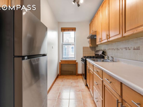 39-25 51st Street 6G, Queens NY 11377