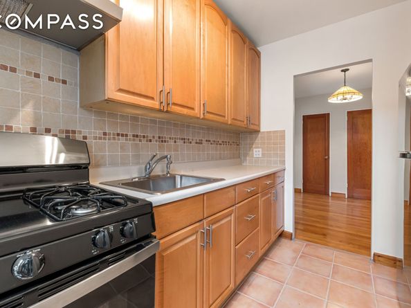 39-25 51st Street 6G, Queens NY 11377