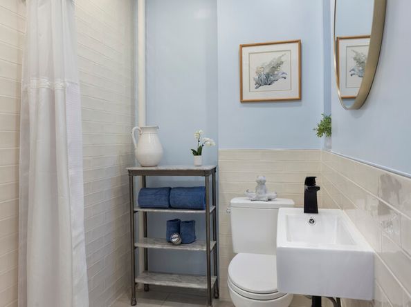 25 Indian Road 2A, New York NY 10034