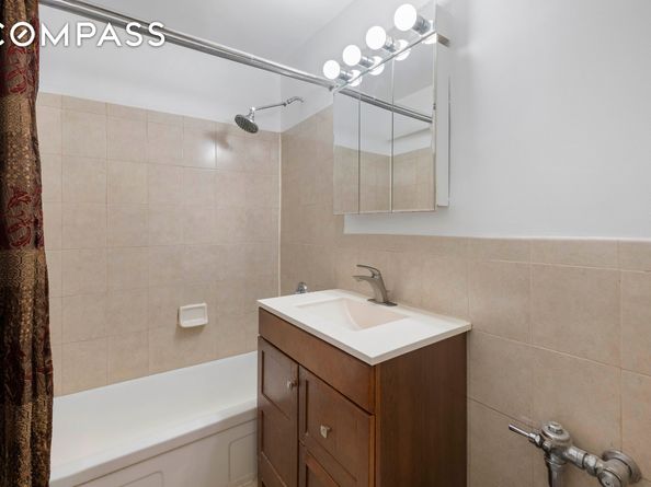 2750 Johnson Avenue 7G, Bronx NY 10463