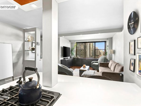 301 East 79th Street 17F, New York NY 10075