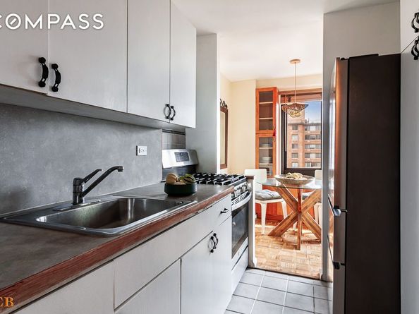 185 Hall Street 1401, Brooklyn NY 11205