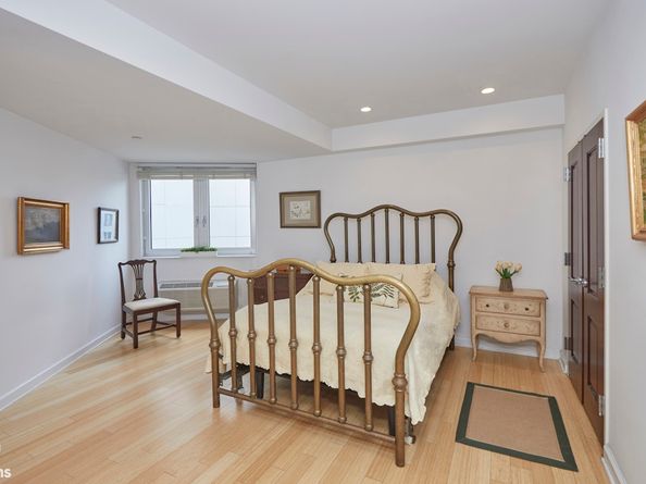 145 Park Place 3D, Brooklyn NY 11217