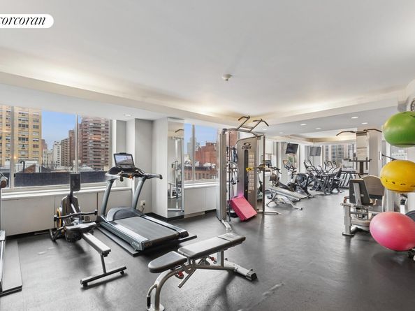 350 East 82nd Street 4B, New York NY 10028