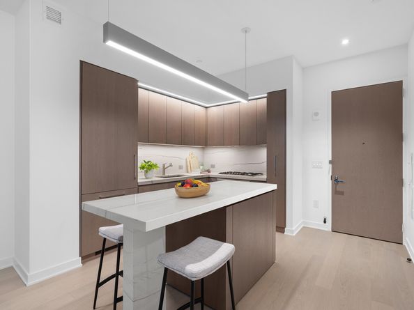 77 Charlton Street N8D, New York NY 10014