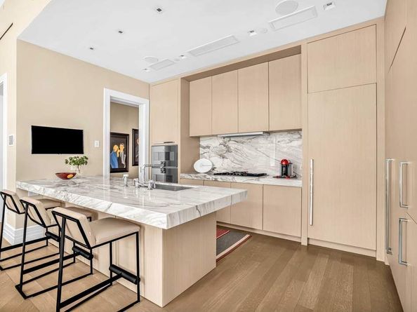 212 Fifth Avenue 4A, New York NY 10010