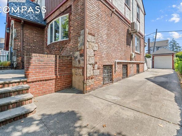 29 Exeter Street, Brooklyn NY 11235