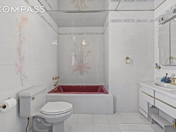 29 Exeter Street, Brooklyn NY 11235