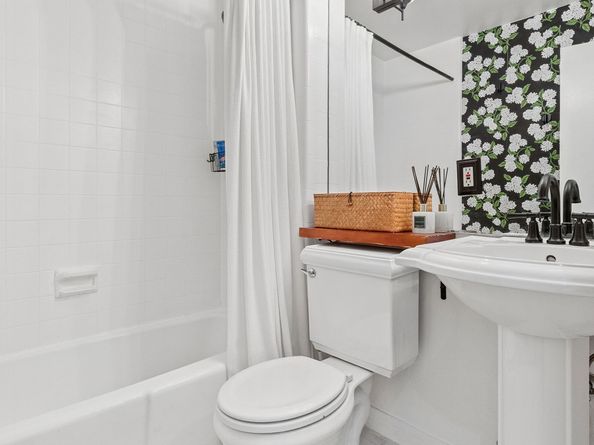 331 East 92nd Street 4B, New York NY 10128