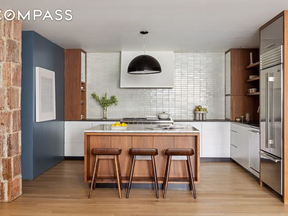 126 West 22nd Street 11S, New York NY 10011