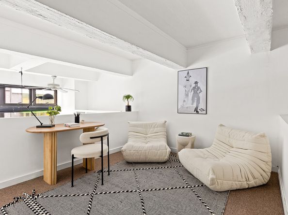 529 West 42nd Street 1B, New York NY 10036
