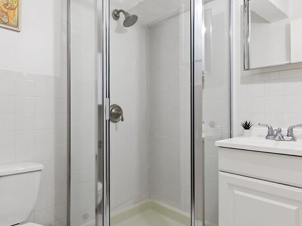 529 West 42nd Street 1B, New York NY 10036