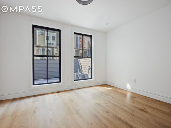 576 Carroll Street, Brooklyn NY 11215