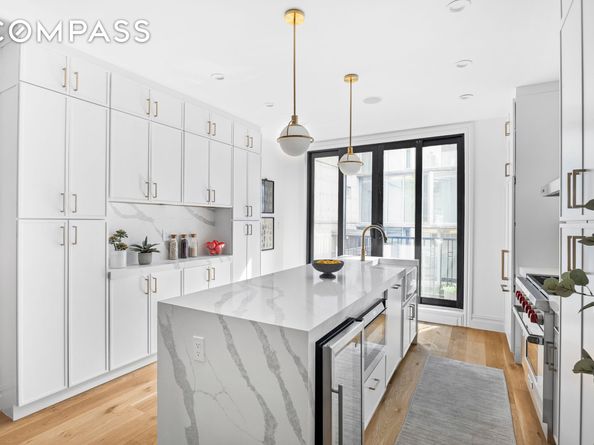 576 Carroll Street, Brooklyn NY 11215