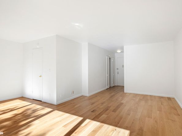 170 West End Avenue 7C, New York NY 10023