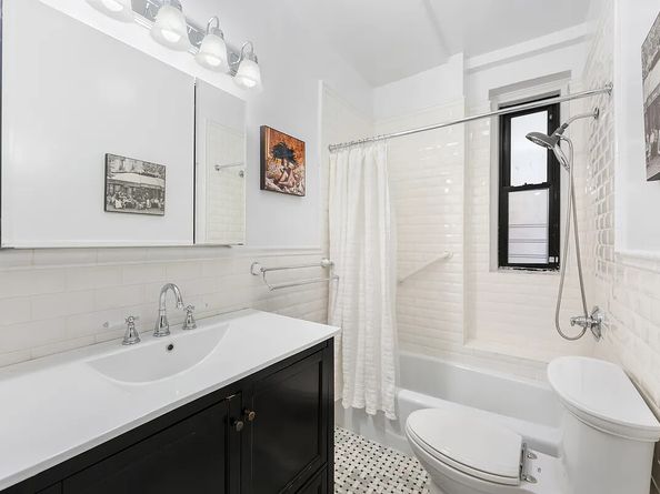152 West 58th Street 2A, New York NY 10019