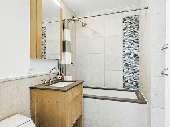 350 West 42nd Street 6K, New York NY 10036