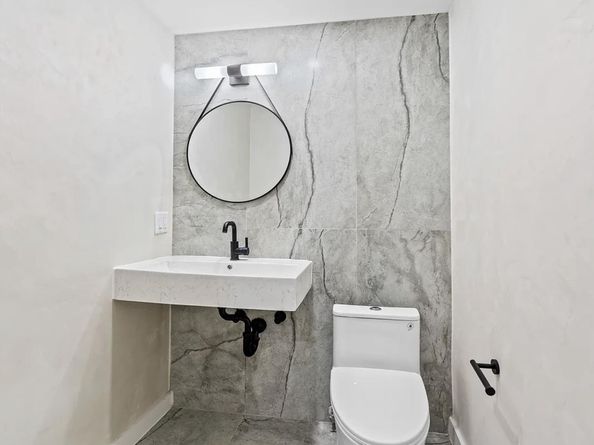 406 Midwood Street 1B, Brooklyn NY 11225