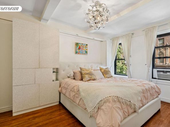 235 West End Avenue 3J, New York NY 10023