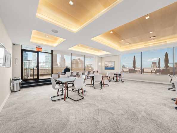 400 East 56th Street 17G, New York NY 10022