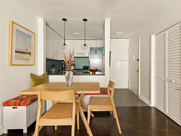651 Vanderbilt Street 2B, Brooklyn NY 11218