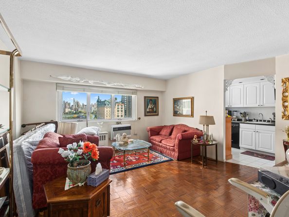 609 Columbus Avenue 14O, New York NY 10024
