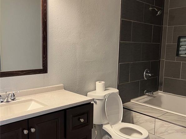 Undisclosed Address #4459889, Aurora CO 80014