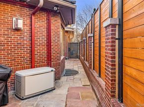 418 Steele Street, Denver CO 80206