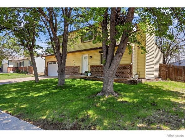 2412 Tulip Street, Longmont CO 80501