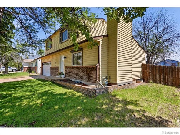 2412 Tulip Street, Longmont CO 80501