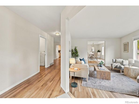 2933 Lake Park Way, Longmont CO 80503