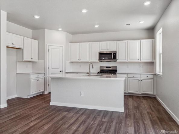 25042 E 34th Place, Aurora CO 80119
