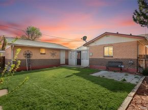 7220 Avrum Drive, Denver CO 80221