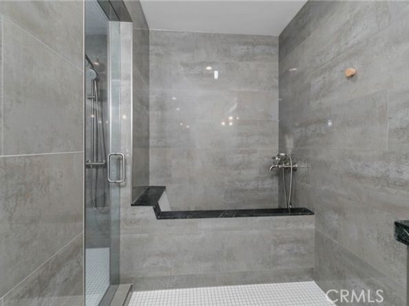 4676 Arriba Drive, Tarzana (los Angeles) CA 91356