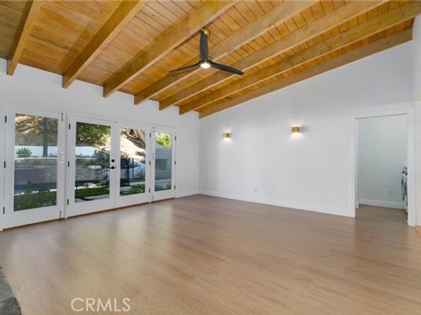 4676 Arriba Drive, Tarzana (los Angeles) CA 91356