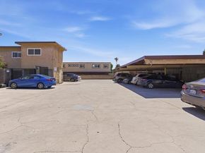 9051 Cedros Avenue 8, Panorama City (los Angeles) CA 91402