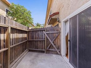 9051 Cedros Avenue 8, Panorama City (los Angeles) CA 91402