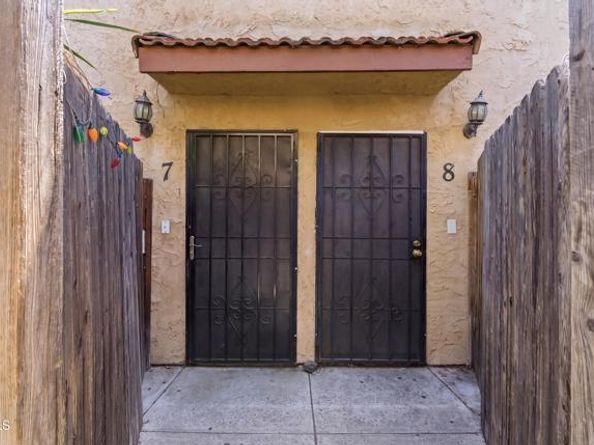 9051 Cedros Avenue 8, Panorama City (los Angeles) CA 91402