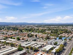 9051 Cedros Avenue 8, Panorama City (los Angeles) CA 91402