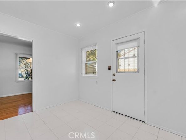 6350 Costello Avenue, Los Angeles CA 91401