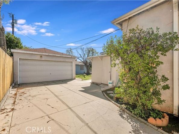 6350 Costello Avenue, Los Angeles CA 91401
