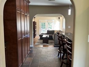 4910 Willowcrest Avenue, Toluca Lake (los Angeles) CA 91601
